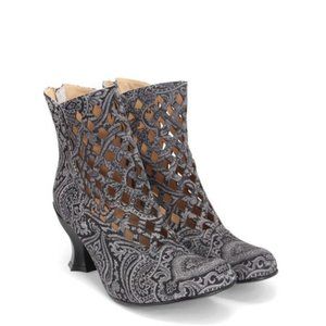 NIB Fluevog Suede Murillo Grey Paisley Diamond Perforated Boot - Size 10.5